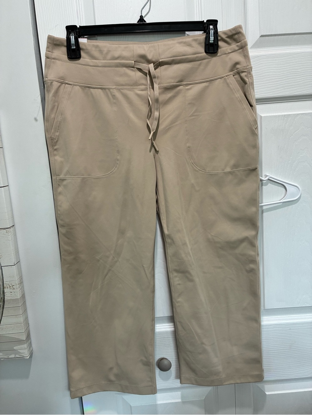 Mondetta High-Rise Capri with Drawvord
